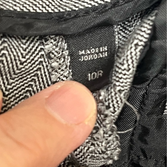 Express Pants. Gray herringbone pattern. Size 10 R - Picture 11 of 14